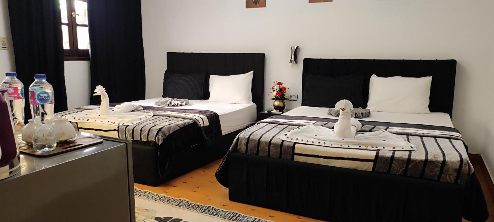 Pyramids Kingdom - Guest House Kafret el-Gabal 외부 사진