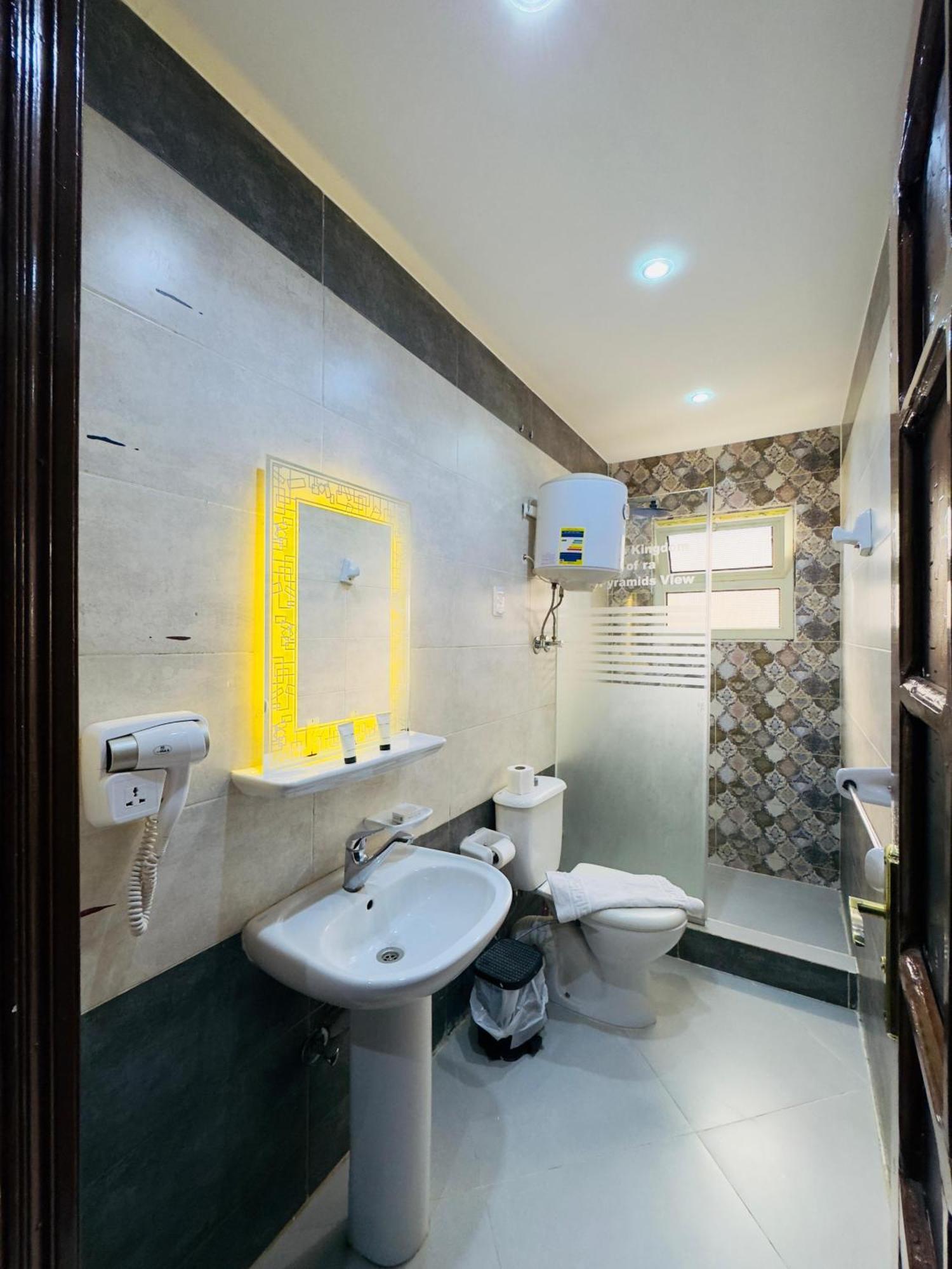 Pyramids Kingdom - Guest House Kafret el-Gabal 외부 사진